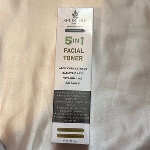 5-in-1 Facial Toner - White